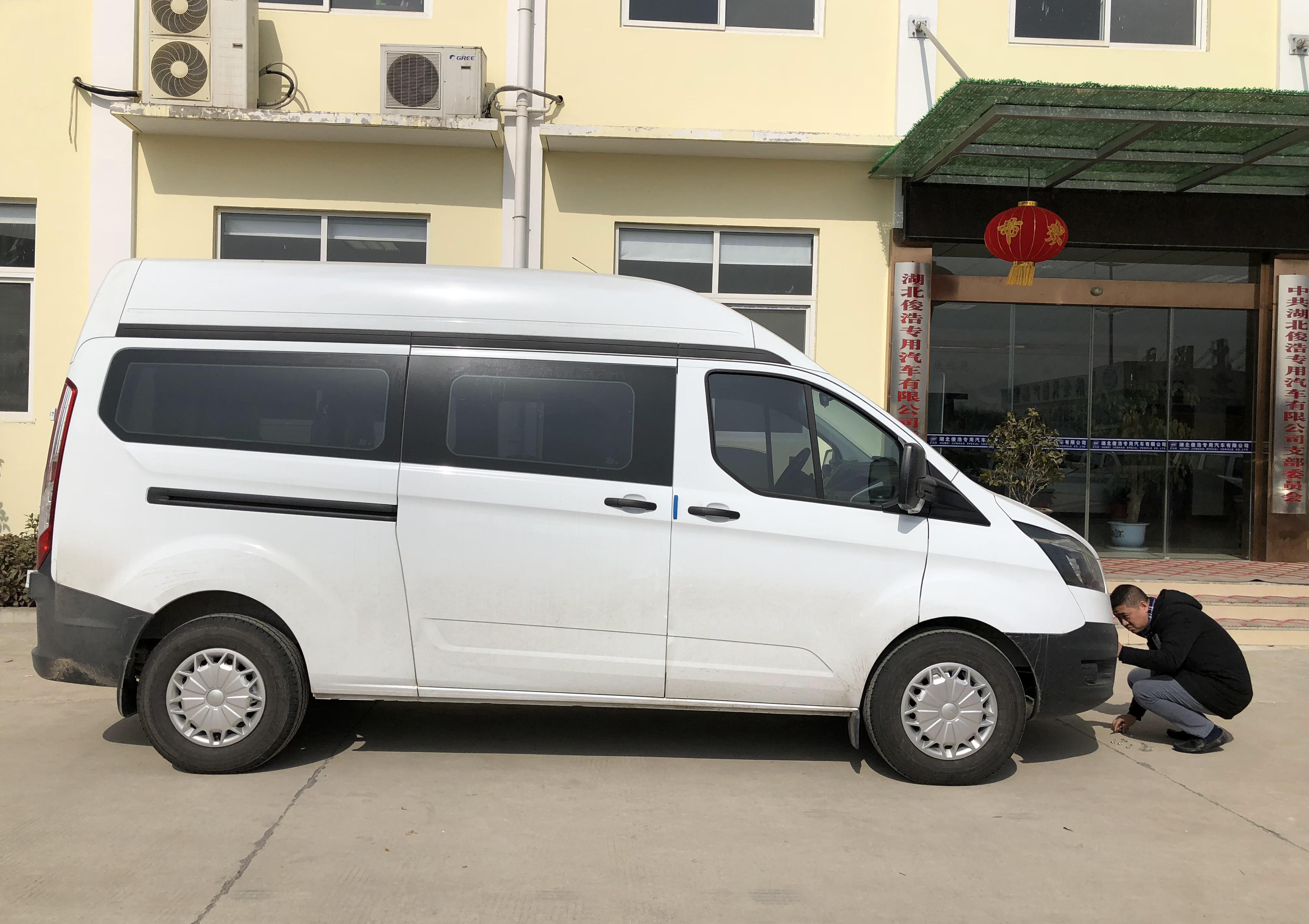 新全顺V362伤残服务车 车辆救援服务的坚实后盾